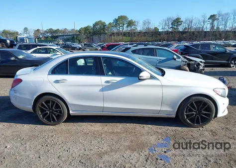 2018 Mercedes-Benz C 300 4Matic из США, поврежденный, VIN WDDWF4KB7JR351702